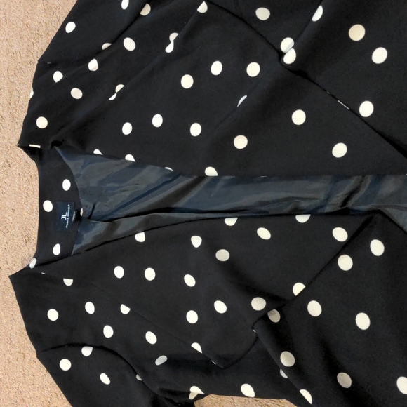 Women's Jacket - Picture 2 of 6